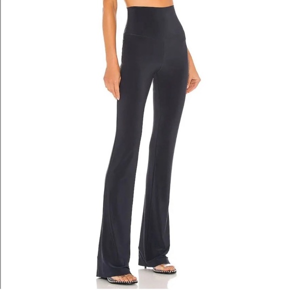 Norma Kamali Black Boot Pants. Size Small. - Picture 4 of 13